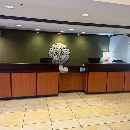 Fairfield Inn & Suites Tulsa South Medical District Екстериор снимка