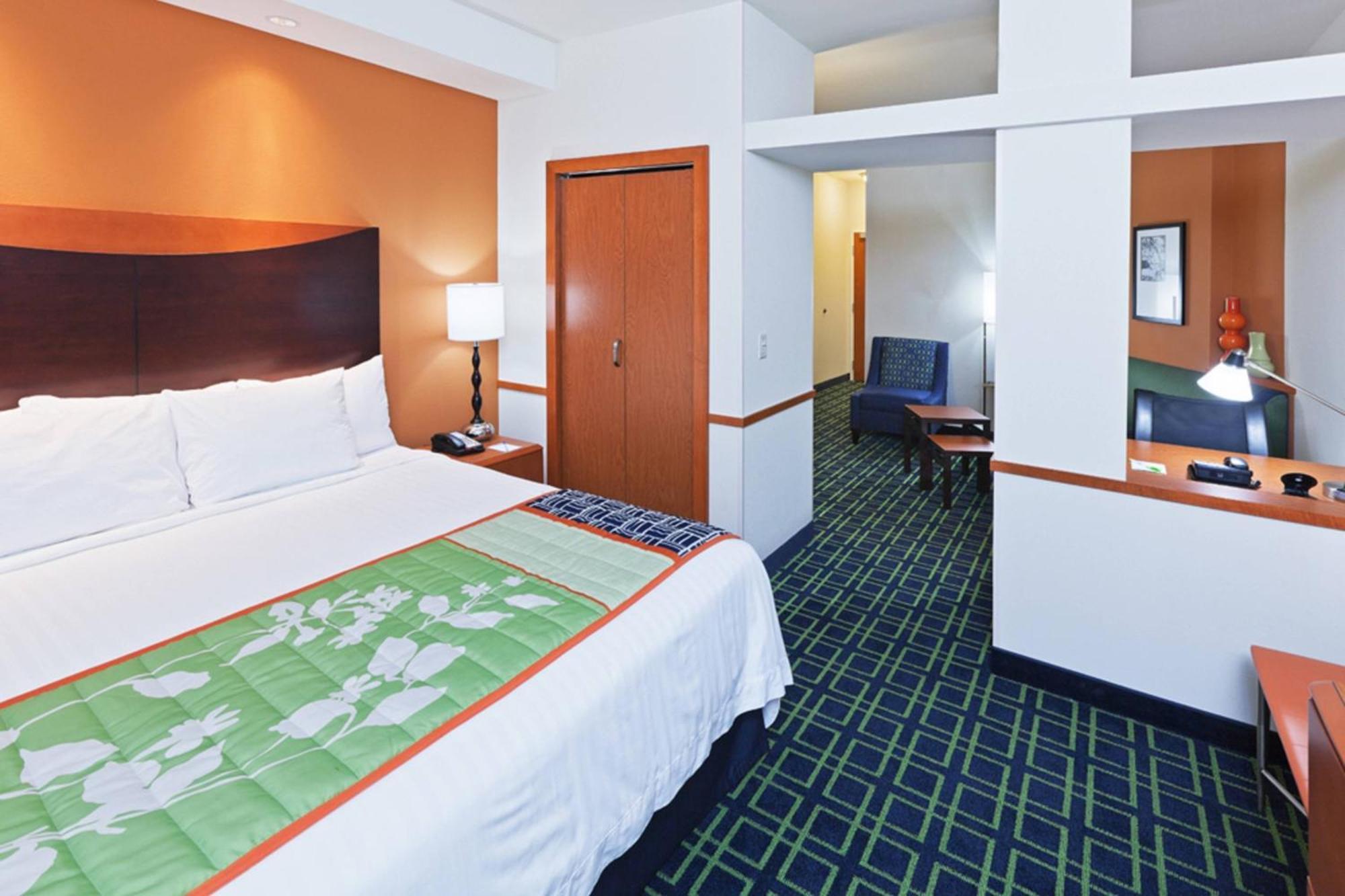 Fairfield Inn & Suites Tulsa South Medical District Екстериор снимка