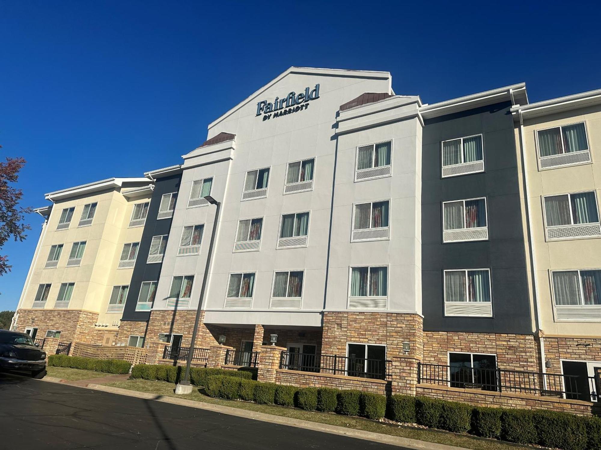 Fairfield Inn & Suites Tulsa South Medical District Екстериор снимка
