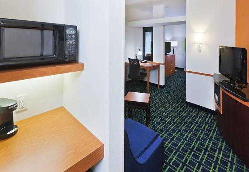 Fairfield Inn & Suites Tulsa South Medical District Екстериор снимка